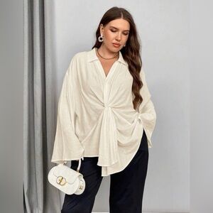 SHEIN Privé Plus Size Women Minimalist Twist shirt